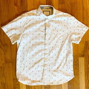 Men’s button down, short sleeve shirt, Large